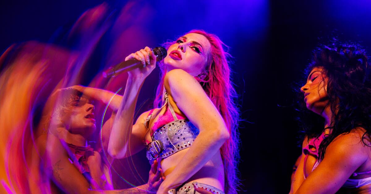 Adéla brings 'Nicole Kidman' — and the real Chappell Roan — to L.A.'s Fonda Theatre