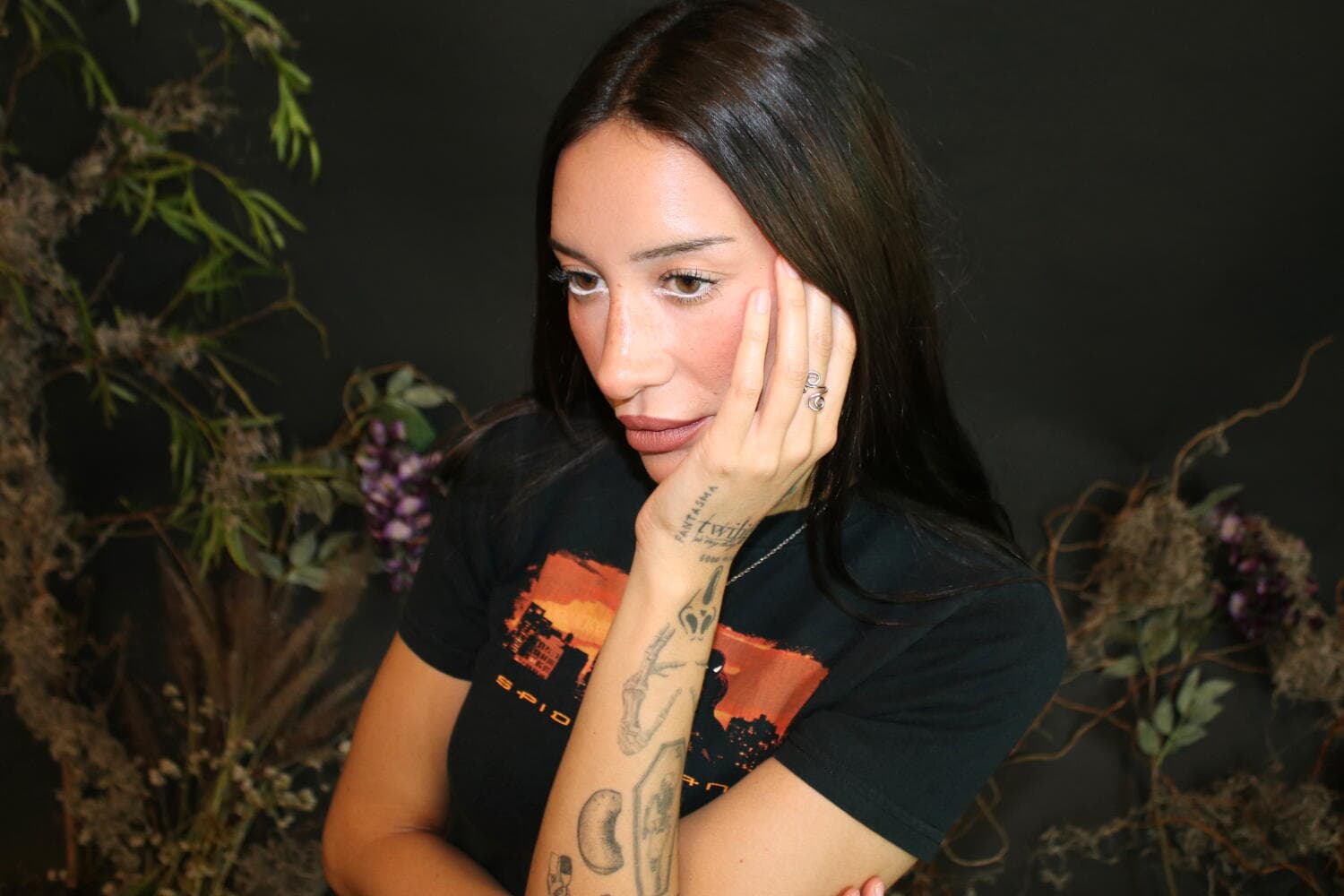 Alt-pop songstress Julia Wolf tried to become a vampire. Plan B? Hypnotizing the internet with 'In My Room'