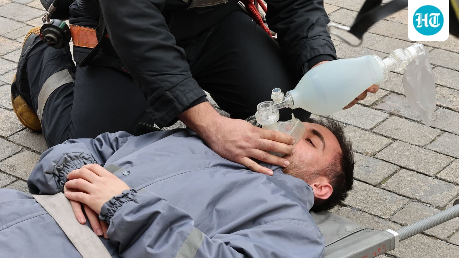 What to do if someone collapses at home? Cardiac surgeon shares steps to take in the first 5 minutes